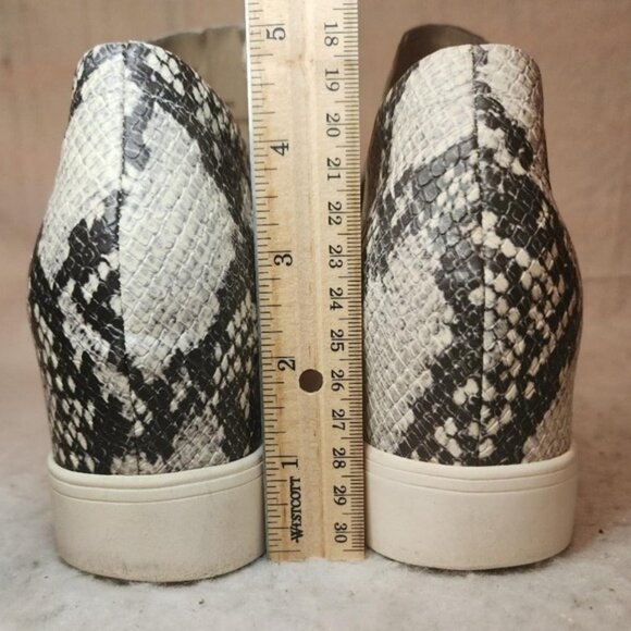 High Top Slip On Womens    Faux Leather Snakeskin Ankle Boots - Picture 5 of 8
